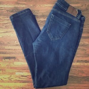 Zara mid rise skinny jeans size 8